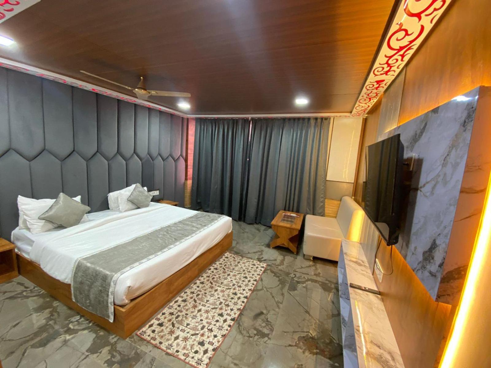 Rich Grand Hotel Agra  Zewnętrze zdjęcie